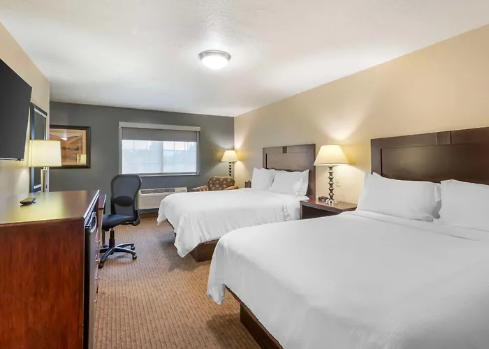Best Western Plus Cotton Tree Inn