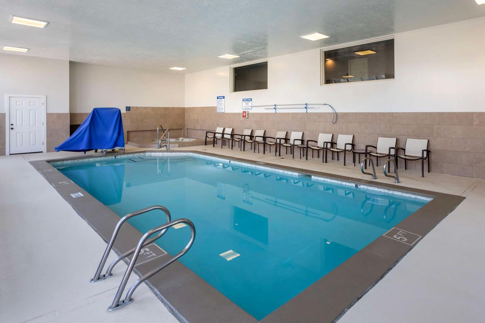 Western Cotton Tree 3* North Salt Lake