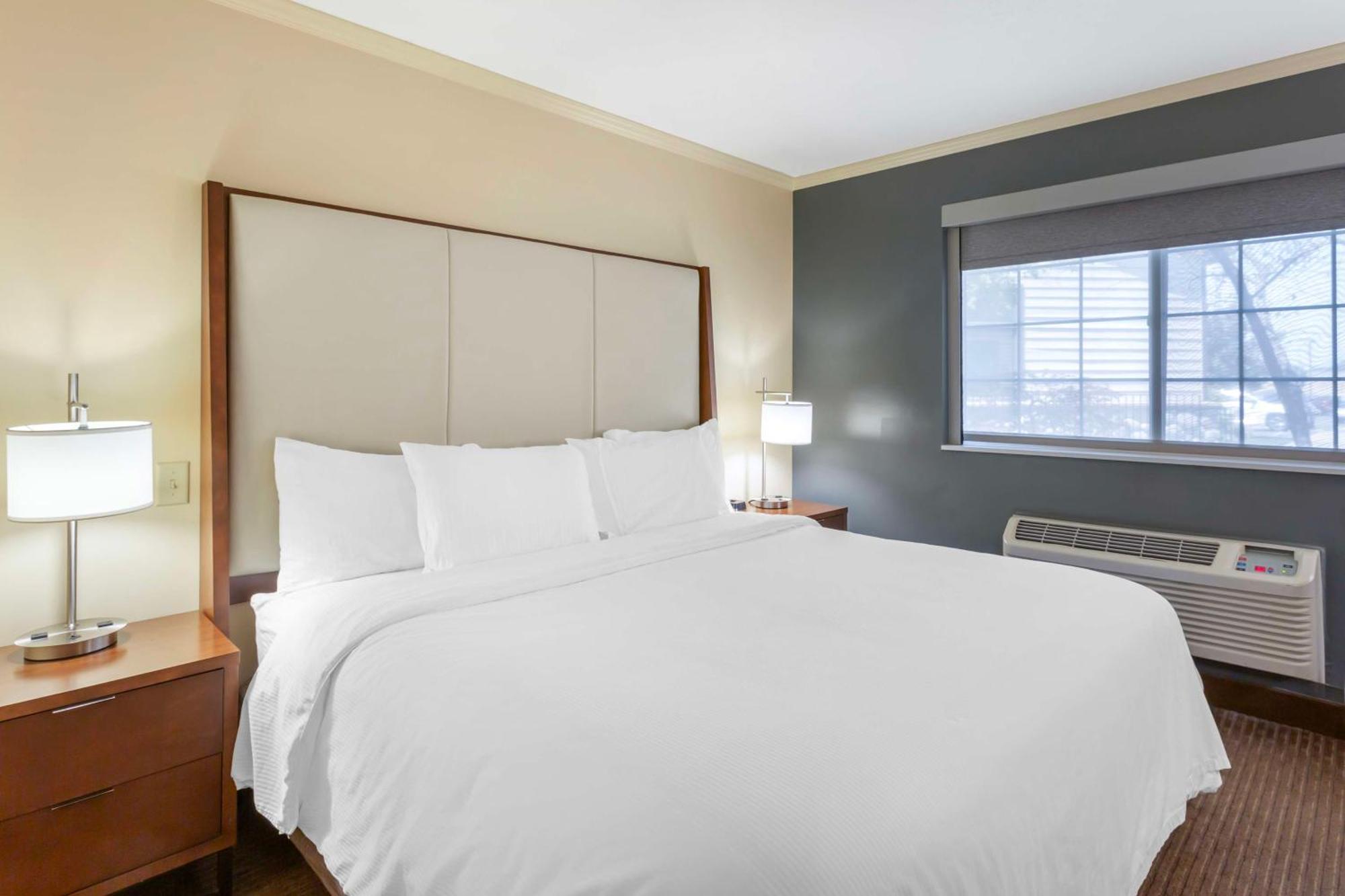 Western Cotton Tree 3* North Salt Lake
